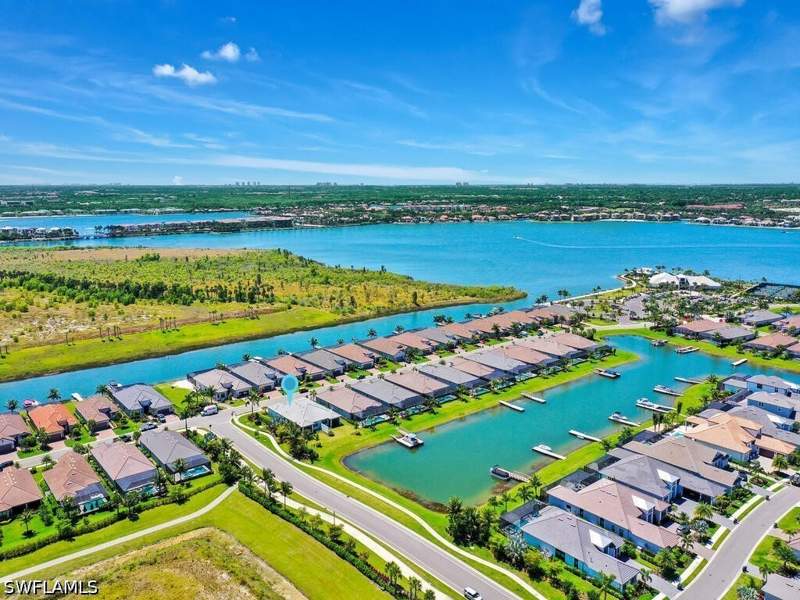 2 bedroom Attached at 11694 Canal Grande Dr, Esplanade Lake Club, Fort Myers — photo 2