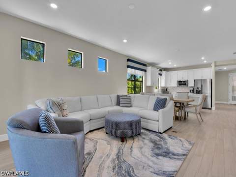 11694 Canal Grande Dr, Fort Myers FL - photo 21 of 36