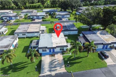 11 Hamlin Ct, Lehigh Acres FL - photo 24 of 33