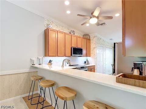 13771 Julias Way 222, Fort Myers FL - photo 10 of 31