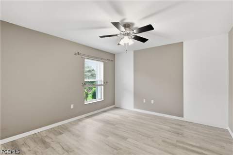 2447 Woodbourne Pl, Cape Coral FL - photo 12 of 37