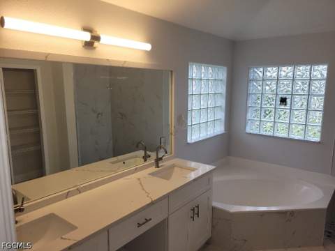 1304 Islamorada Blvd, Punta Gorda FL - photo 8 of 17