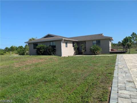 925 Foxdale Ave, Lehigh Acres FL - photo 13 of 13