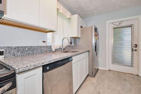 1637 Piney Rd, North Fort Myers FL - photo 13 of 39