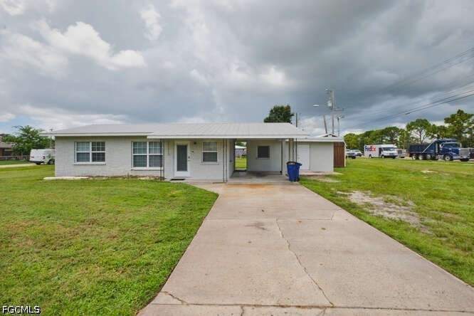 2 bedroom SingleFamilyResidence at 1637 Piney RD, MARIANA HEIGHTS, North Fort Myers — photo 2