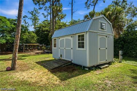 5737 Hidden Oaks Ln, Naples FL - photo 14 of 50