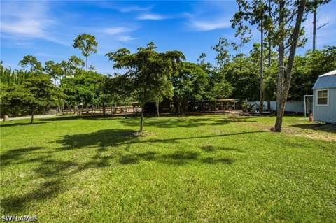 5737 Hidden Oaks Ln, Naples FL - photo 16 of 50