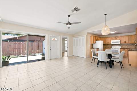 5638 Foxlake Dr, North Fort Myers FL - photo 7 of 23