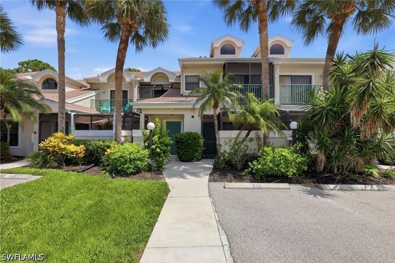 1 bedroom Condominium at 81 Emerald Woods Dr M3, Emerald Woods, Naples — photo 2