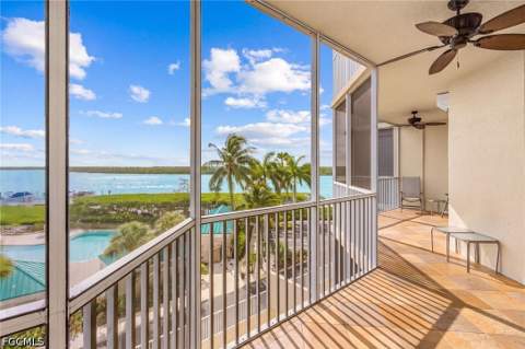 4141 Bay Beach Ln 442, Fort Myers Beach FL - photo 15 of 36