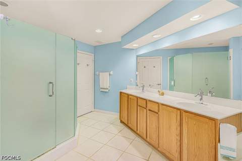 4141 Bay Beach Ln 442, Fort Myers Beach FL - photo 9 of 36