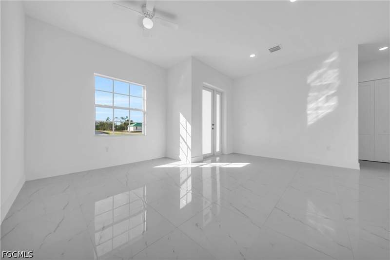 3 bedroom SingleFamilyResidence at 3212 20th St W, Lehigh Acres, Lehigh Acres — photo 3