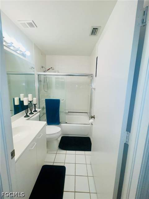 7779 Jewel Ln 202, Naples FL - photo 15 of 24