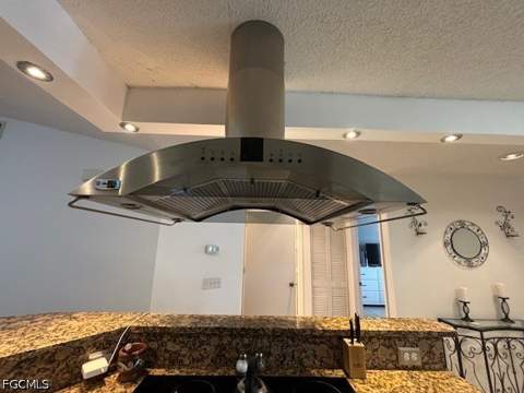7779 Jewel Ln 202, Naples FL - photo 6 of 24