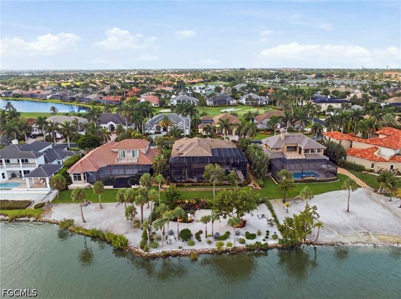 5 bedroom SingleFamilyResidence at 11440 Longwater Chase Ct, Edgewater, Fort Myers — photo 3