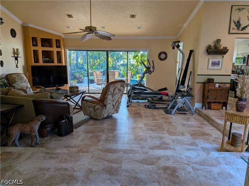 3 bedroom SingleFamilyResidence at 1712 Viscaya Pkwy, Cape Coral, Cape Coral — photo 5