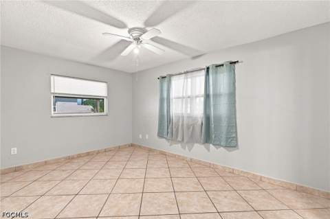 18186 Iris Rd, Fort Myers FL - photo 16 of 27