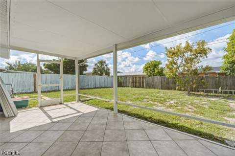 18186 Iris Rd, Fort Myers FL - photo 21 of 27