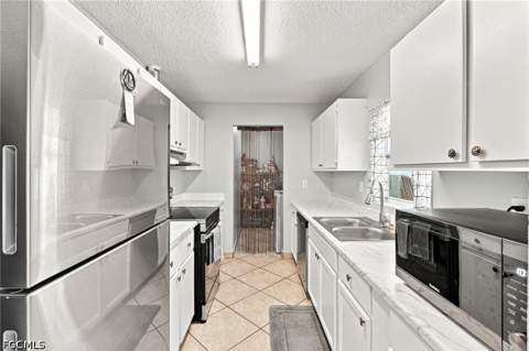 18186 Iris Rd, Fort Myers FL - photo 8 of 27