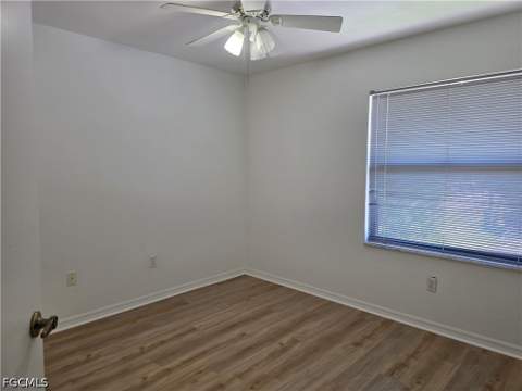 5735 Foxlake Dr 8, North Fort Myers FL - photo 8 of 13