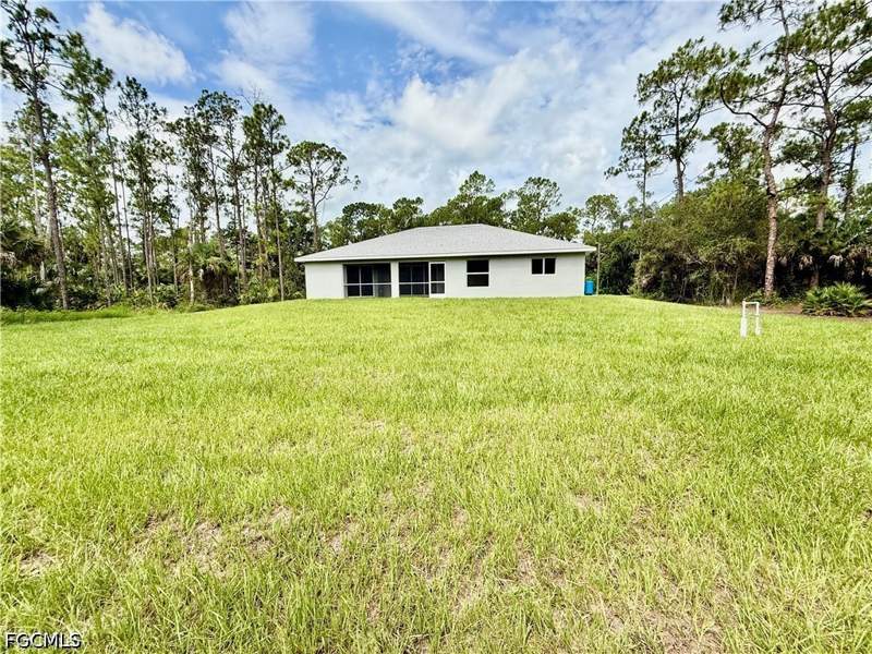 3 bedroom SingleFamilyResidence at 816 Michael Ave, Lehigh Acres, Lehigh Acres — photo 4