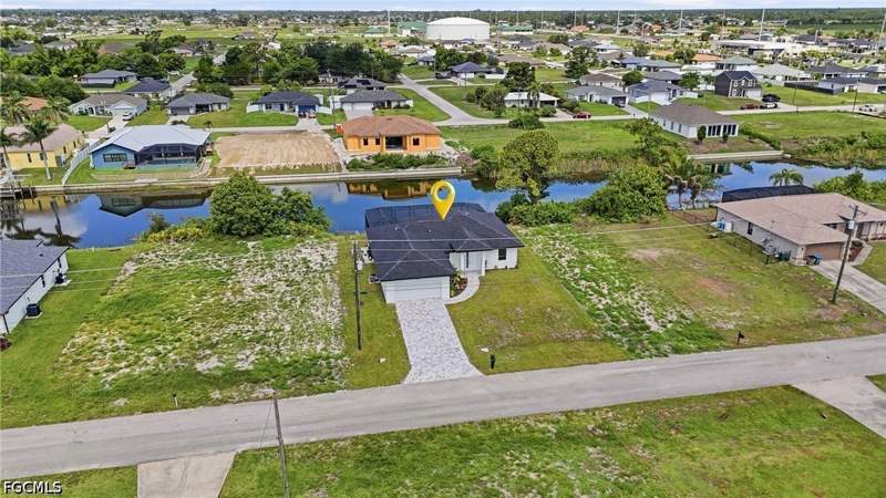 4 bedroom SingleFamilyResidence at 2210 NW 9th Ave, Cape Coral, Cape Coral — photo 4