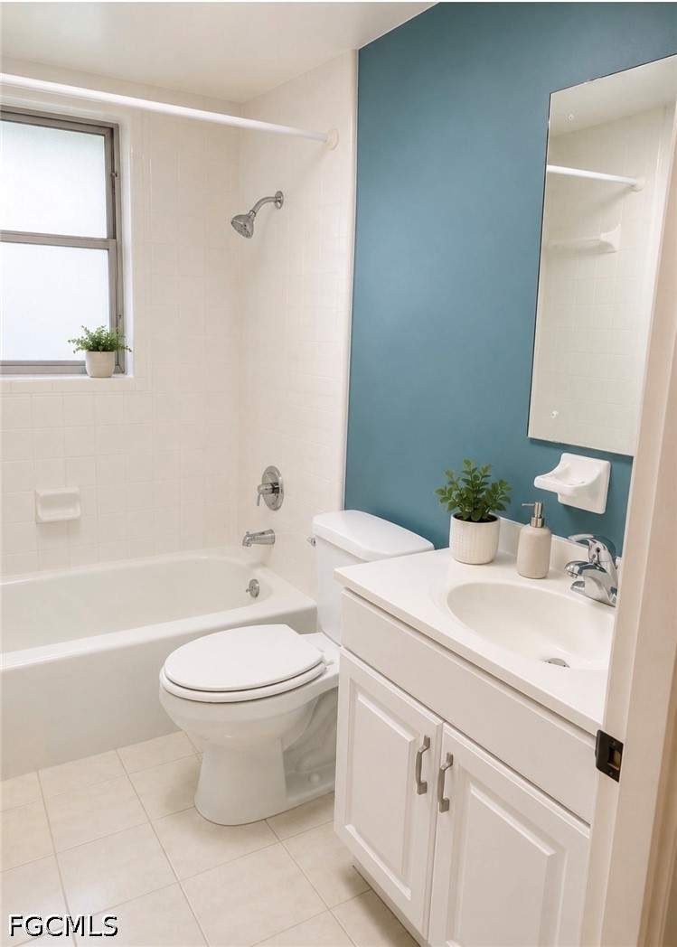 2 bedroom Condominium at 198 Joel Blvd 6, South Broadmoor, Lehigh Acres — photo 3