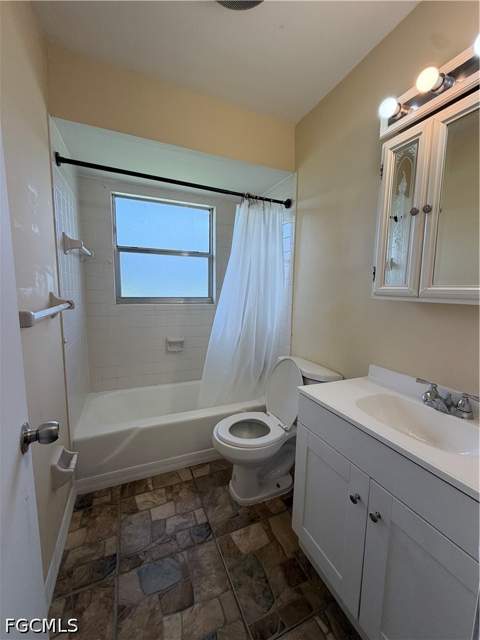 428 W Alverdez Ave, Clewiston FL - photo 11 of 26