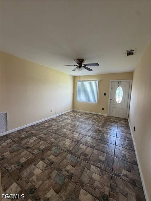 428 W Alverdez Ave, Clewiston FL - photo 6 of 26
