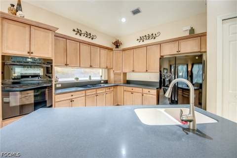 7533 Key Deer Ct, Fort Myers FL - photo 19 of 50