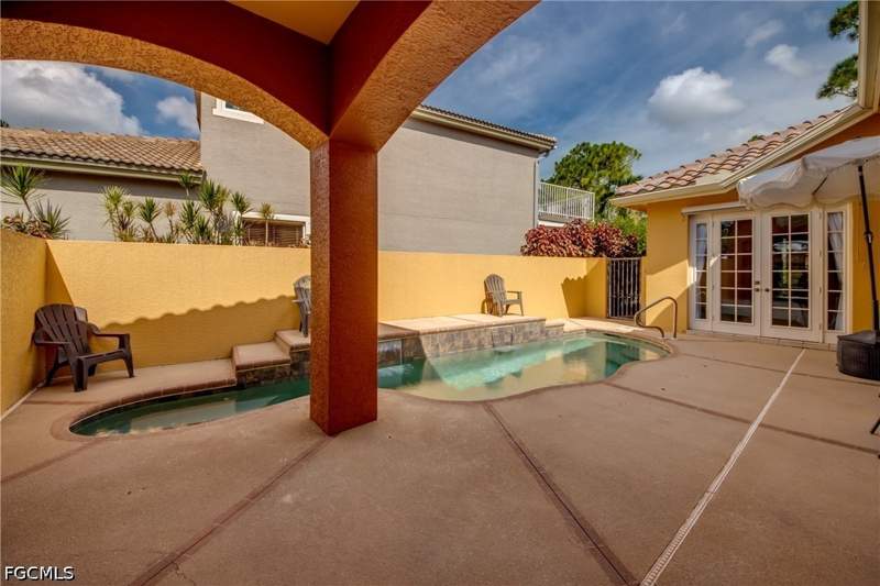 4 bedroom SingleFamilyResidence at 7533 Key Deer Ct, Casa Del Lago, Fort Myers — photo 3