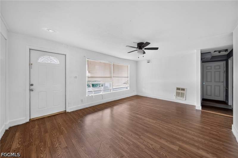 4 bedroom SingleFamilyResidence at 1846 Maple Dr, Pine Manor, Fort Myers — photo 5