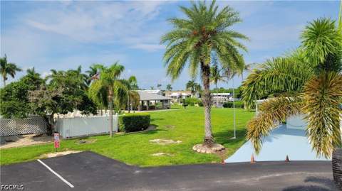 302 Shoreland Dr, Fort Myers FL - photo 13 of 30