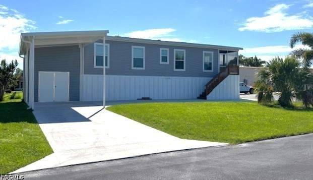 2 bedroom ManufacturedHome at 302 Shoreland Dr, Orange Harbor Mobile Home Park, Fort Myers — photo 2