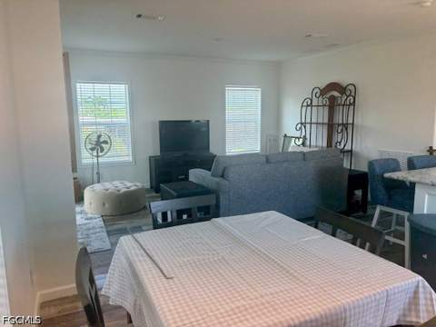 302 Shoreland Dr, Fort Myers FL - photo 8 of 30