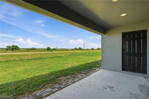 146 Plantation Dr, Labelle FL - photo 6 of 33