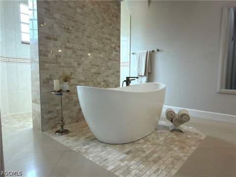 491 16th Ave NW, Naples FL - photo 15 of 43