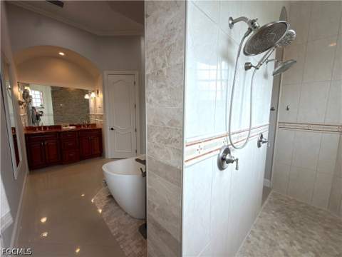 491 16th Ave NW, Naples FL - photo 16 of 43