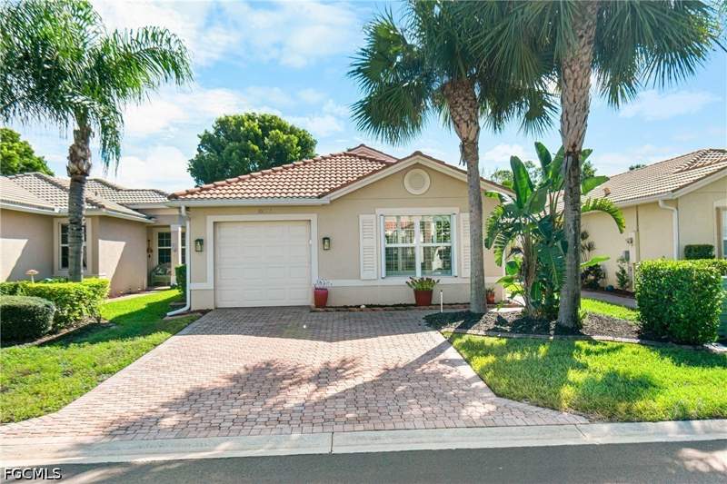 3 bedroom SingleFamilyResidence at 10535 Carolina Willow Dr, Botanica Lakes, Fort Myers — photo 2