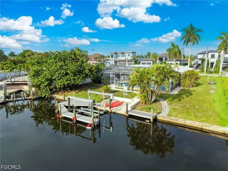 5 bedroom SingleFamilyResidence at 5310 Bayshore Ave, Cape Coral, Cape Coral — photo 2