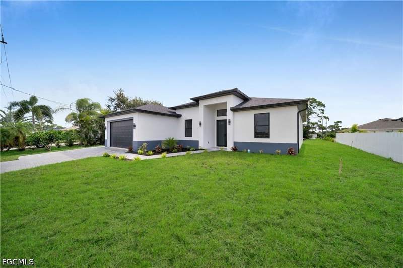4 bedroom SingleFamilyResidence at 2839 El Dorado Blvd N, Cape Coral, Cape Coral — photo 2