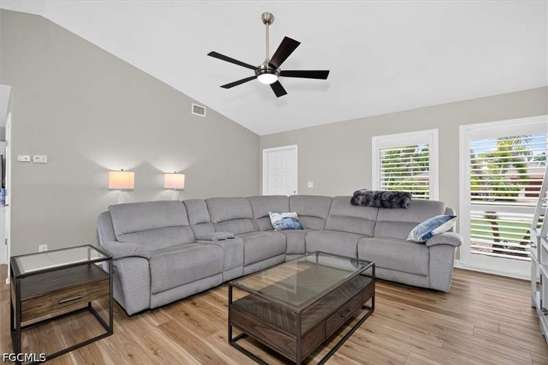 4 bedroom SingleFamilyResidence at 1477 Albatross Rd, The Dunes Sanibel Island, Sanibel — photo 5