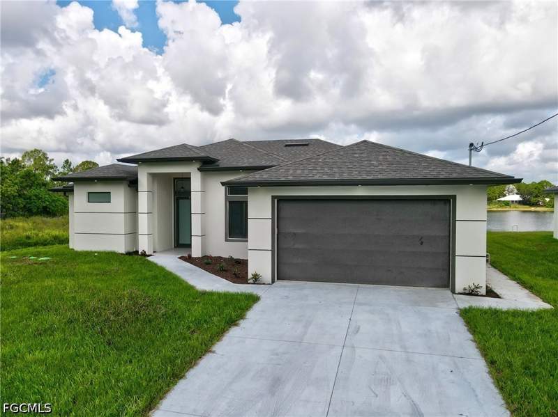 3 bedroom SingleFamilyResidence at 1012 Mexico Ave S, Lehigh Acres, Lehigh Acres — photo 3