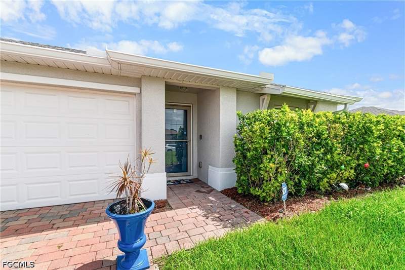 4 bedroom SingleFamilyResidence at 1501 NE 33rd St, Cape Coral, Cape Coral — photo 2
