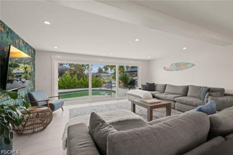 5305 Bayview Ct, Cape Coral FL - photo 17 of 39