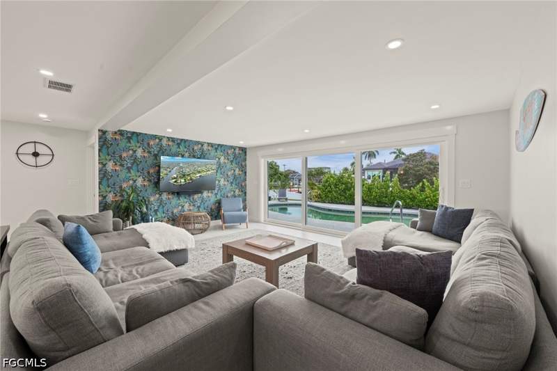 4 bedroom SingleFamilyResidence at 5305 Bayview Ct, Cape Coral, Cape Coral — photo 5
