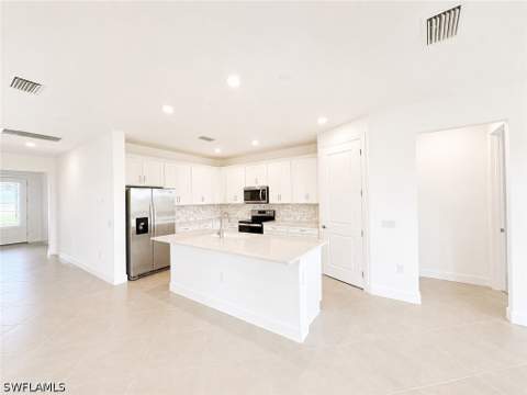 3929 E Hampton Cir, Alva FL - photo 11 of 28