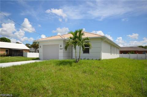 2267 French St, Fort Myers FL - photo 6 of 32