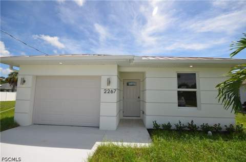 2267 French St, Fort Myers FL - photo 7 of 32