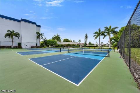569 Park Shore Dr G5, Naples FL - photo 21 of 26